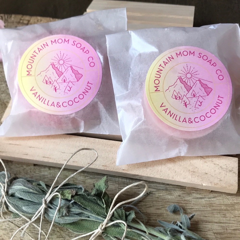 VANILLA&COCONUT- Shampoo & Conditioner Bundle / Mountain Mom Soap Co - Picture 3 of 7